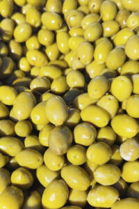 Оливки с косточкой Elias 250г