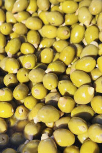 Оливки с миндалём Elias 250г